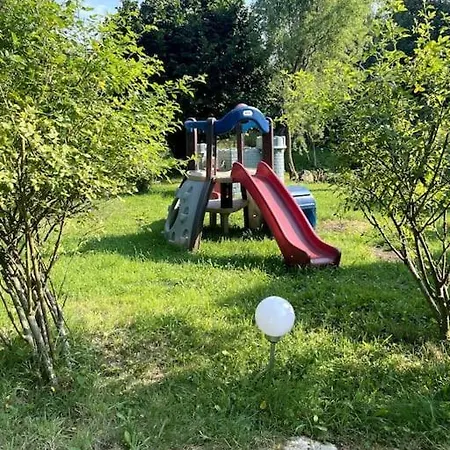 Pod Brzozami דירה Plawna (Lwowek)